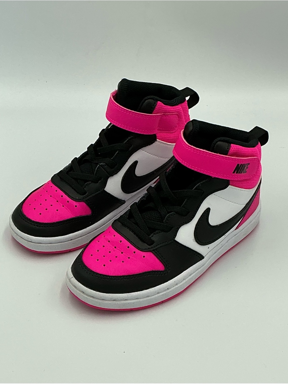 NIKE Court Borough White Black Fierce Pink Kids Youth Casual HV0935-100Size 13C
